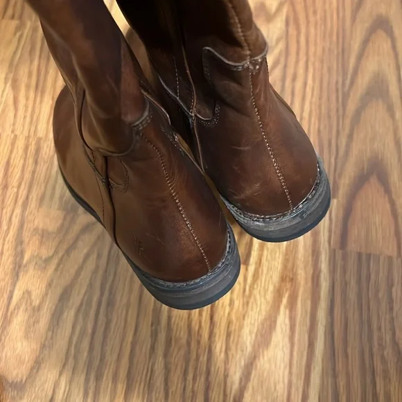 Frye Paige Cognac Brown Leather Knee-High Boots women size 5.5 NWOB